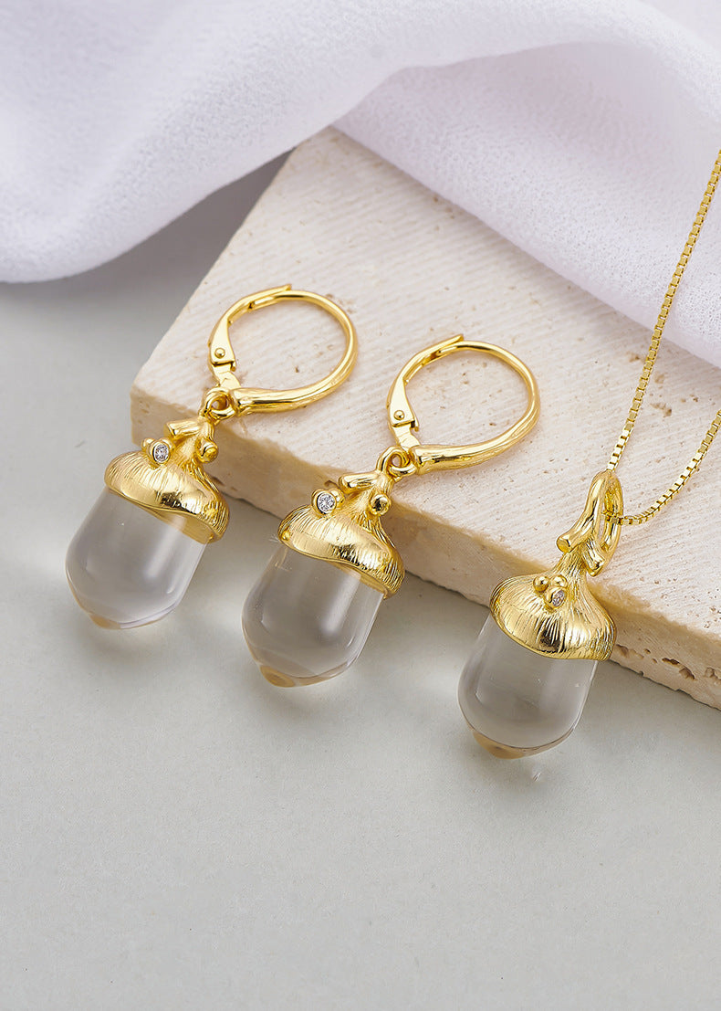 The Layering Pinecone Pendant - Delicate 925 Silver & Quartz Collarbone Chain - Effortless Minimalist Style