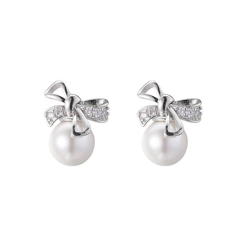 925 Sterling Silver Amethyst Flower Stud Earrings - Delicate Design